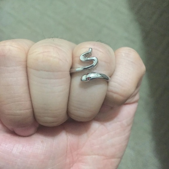Silver Snake Ring - Picture 3 of 3
